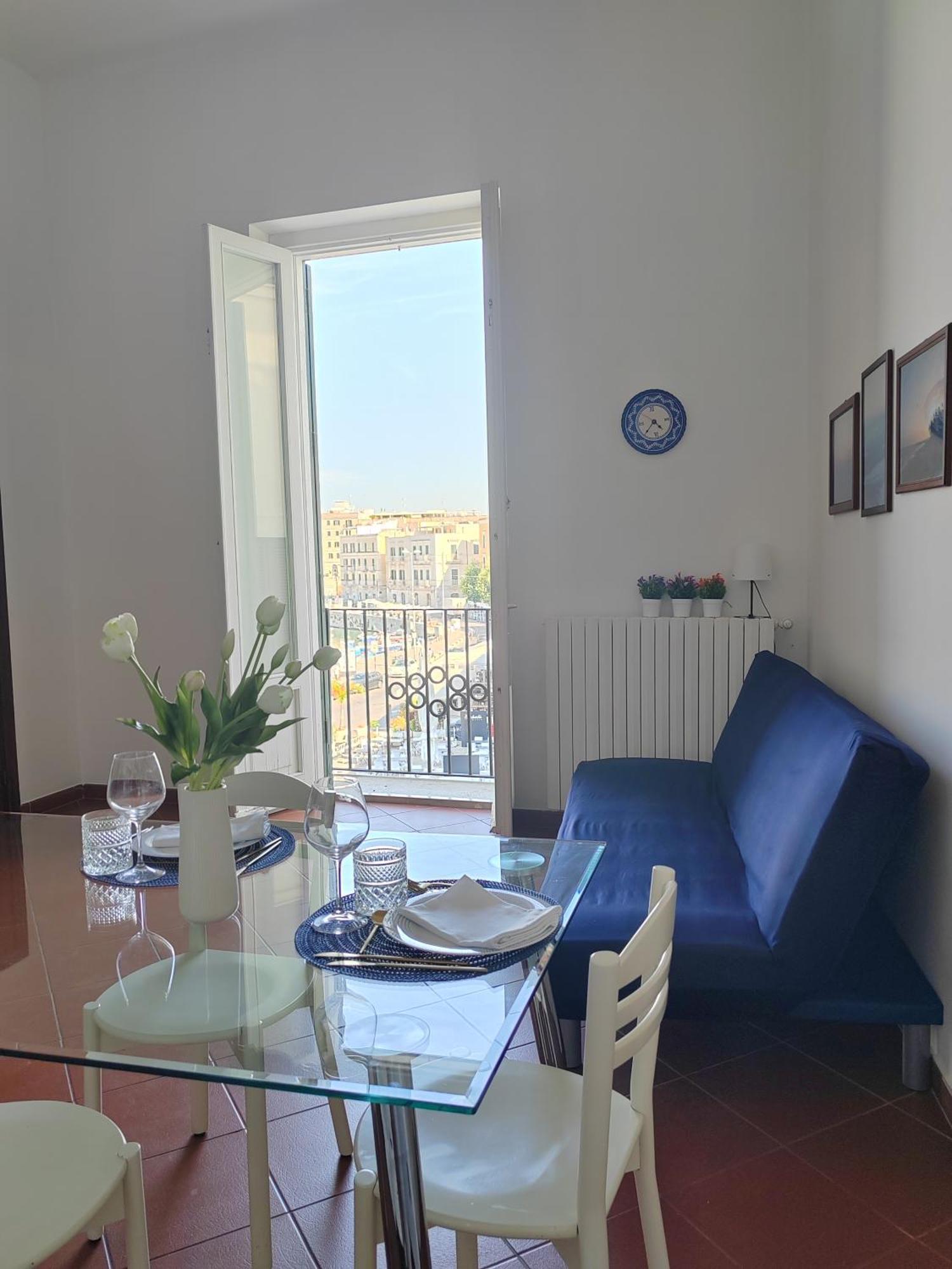 Apartamento La Finestra Sul Porto Trani Exterior foto